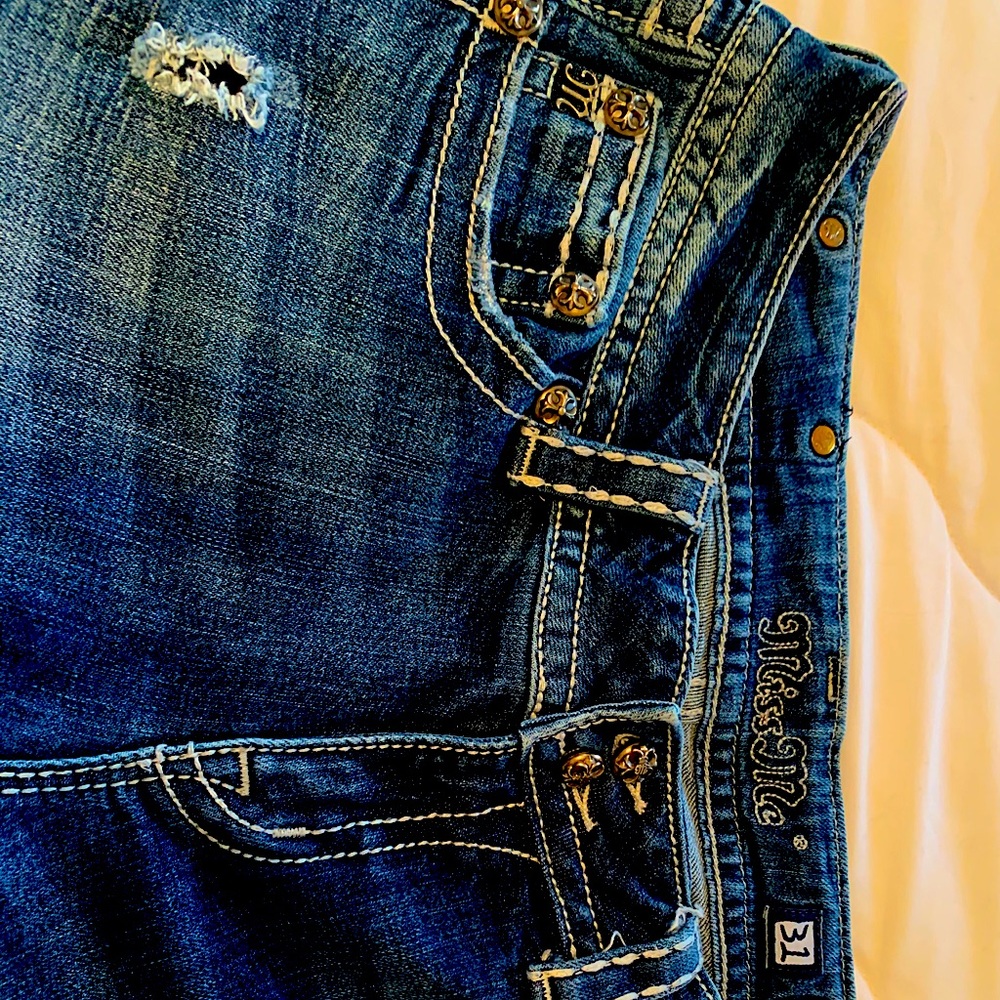 •Miss Me• Distressed BootCut Jeans Size 31